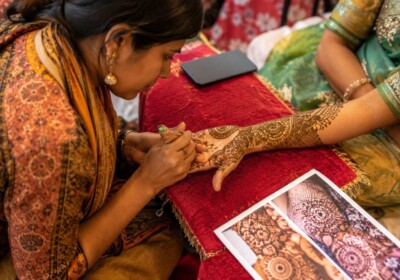 Mehandi artists